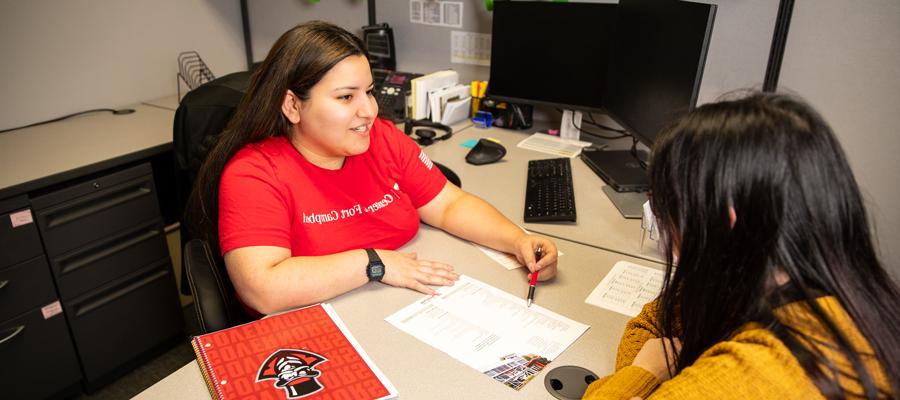 Student recieving career advice