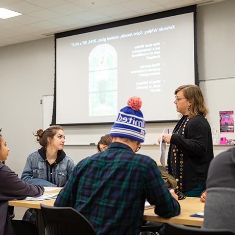 Art History professor lectures in Art and Design building